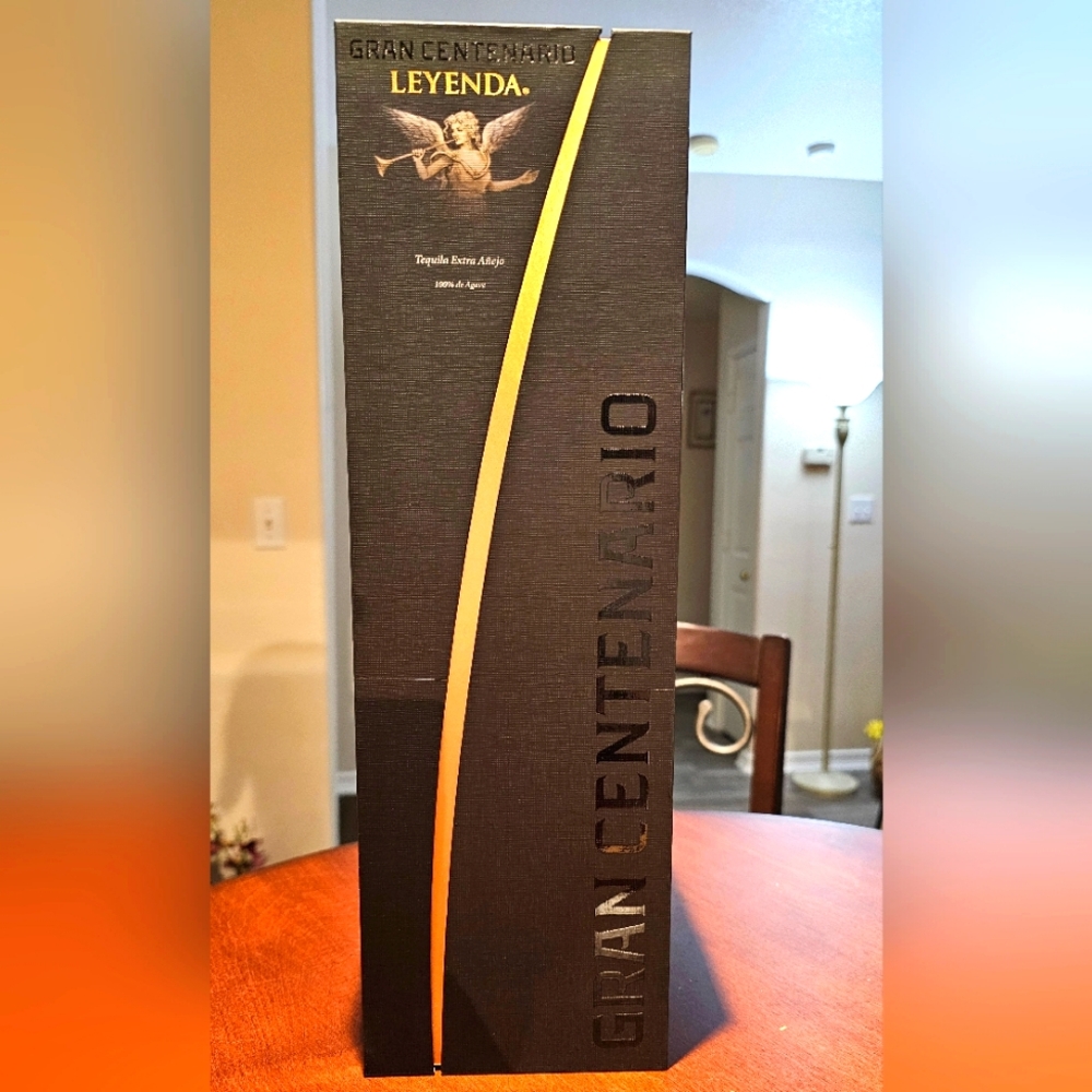 Gran Centenario Leyenda Tequila Display Box, Empty Collectors Display Box EUC